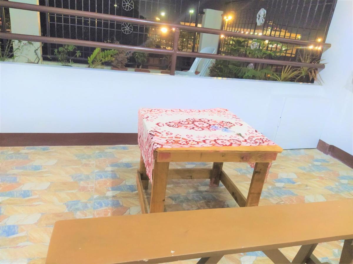 Jb Valdres Apartment Manila Esterno foto
