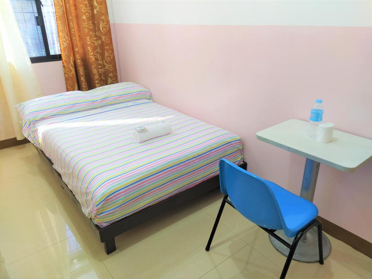 Jb Valdres Apartment Manila Esterno foto