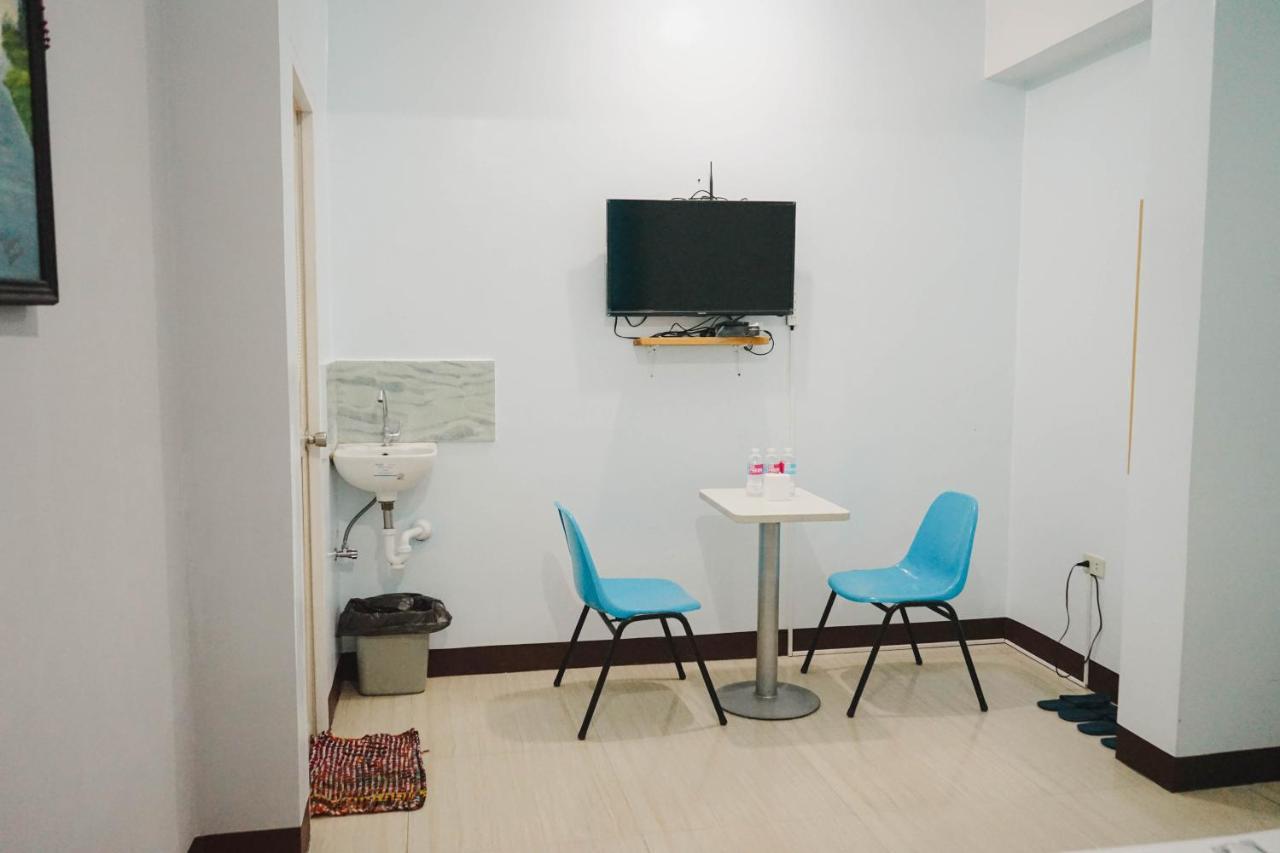 Jb Valdres Apartment Manila Esterno foto