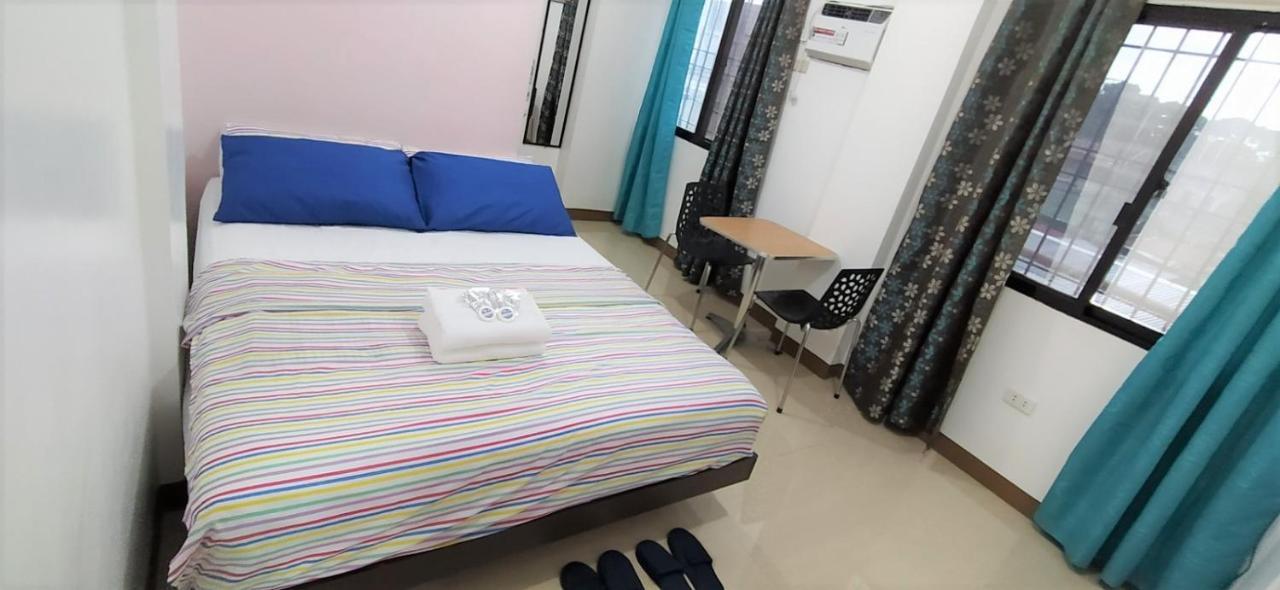 Jb Valdres Apartment Manila Esterno foto